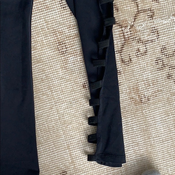 Onezie crop leggings - Picture 2 of 4